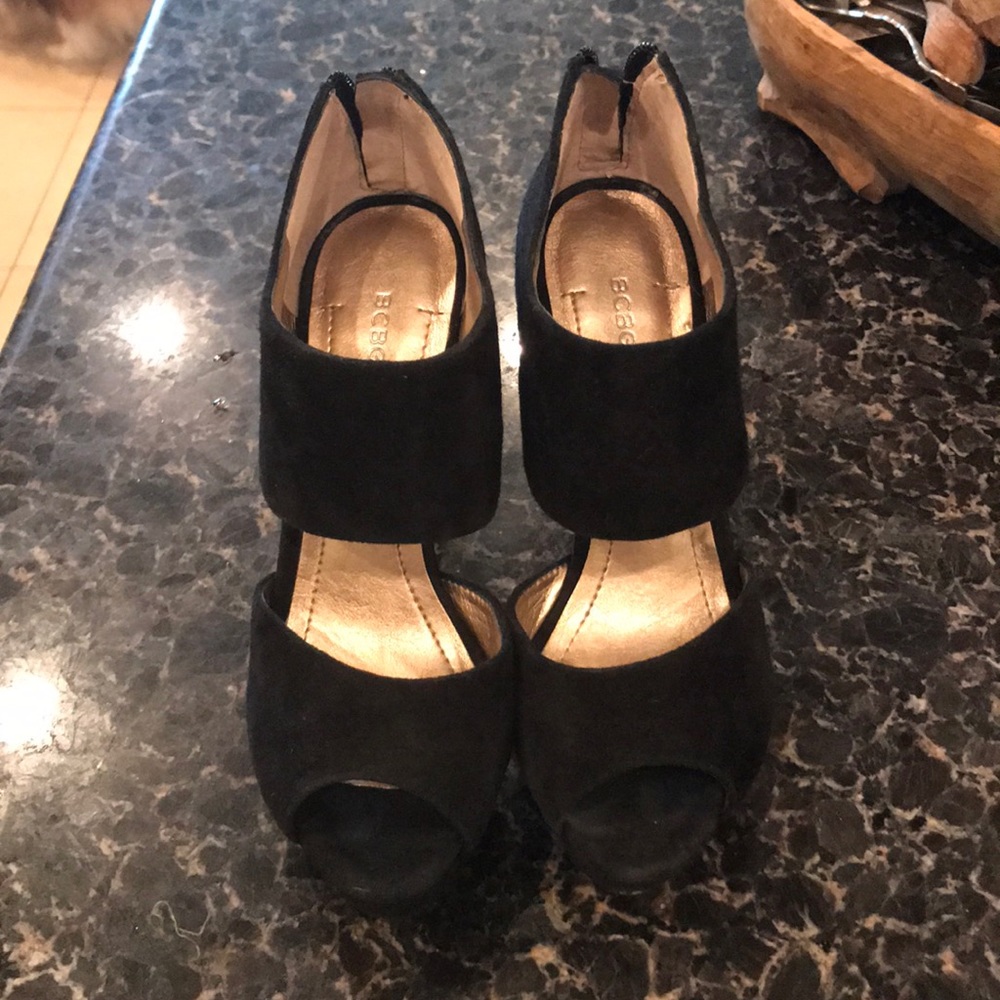 Black BCBG heels